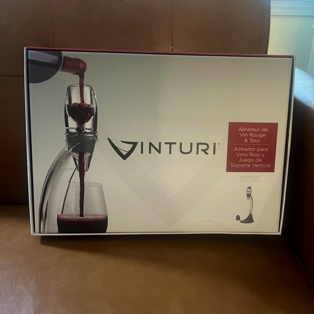 Brand New- Vinturi Aerator & Tower Set